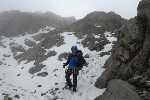 Pico de Orizaba north face: Training at the base of the glacier
