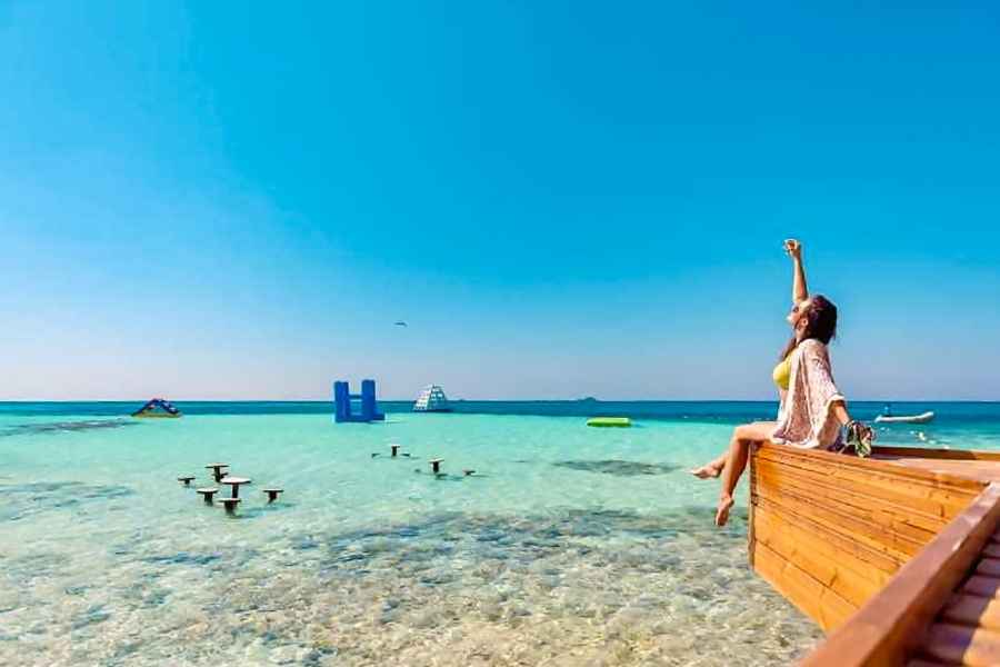 Hurghada: Schnellboot-Tour zur Orangenbucht und Magawish Island