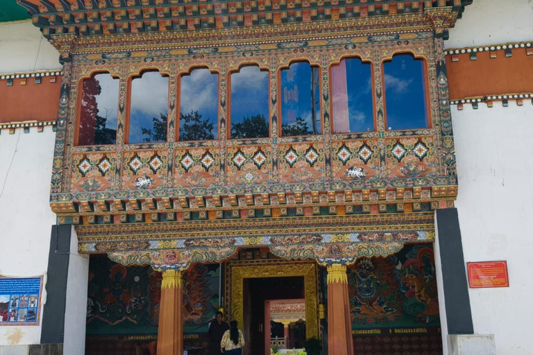 7-Days in Bhutan with River Rafting, Farm Lunch & Stone Bath