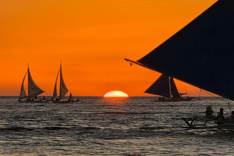 Boracay Private Island Hopping with Fishing & Island Explore Sunset Island Hopping with Fishing (4-7 Pax)