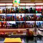 Vita notturna a Pechino: esplora bar e hutong a tema cinema retrò