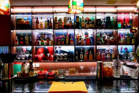 Beijing Nightlife: Explore Retro Movie Bars & Hutong