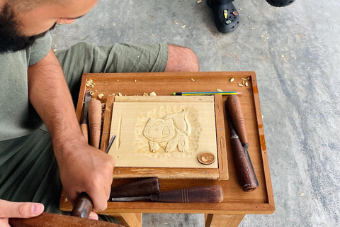 Hoi An: Clase de 3 horas de talla en madera con un artista local