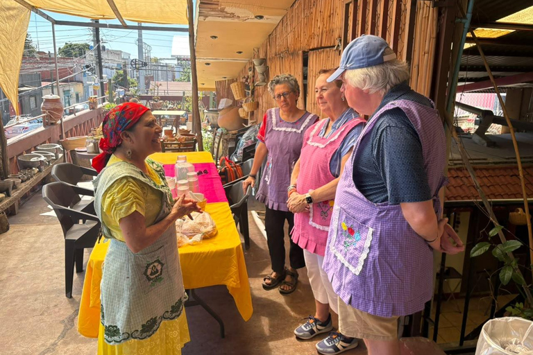 Oaxaca: Ancestral cooking class with copal incense, mole, chocolate, and more. Oaxaca: Ancestral Cooking Class with Copal, Mole, Chocolate, and More
