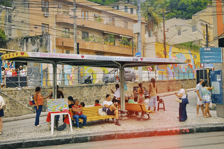 Rio Artistry: Santa Teresa Walking Tour & Free Art Workshop