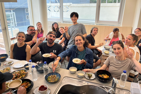 Busan: Korean Home Cooking Class & Market Tour with Meal Join in