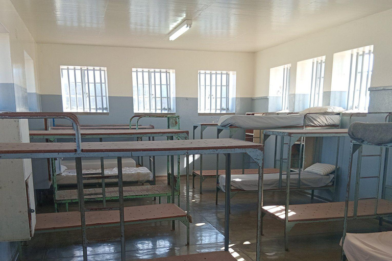 Cape Town: Robben Island Ticket With Ferry Check-in Help