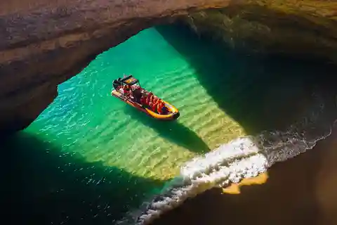 From Lagos: Benagil Caves Speedboat Adventure