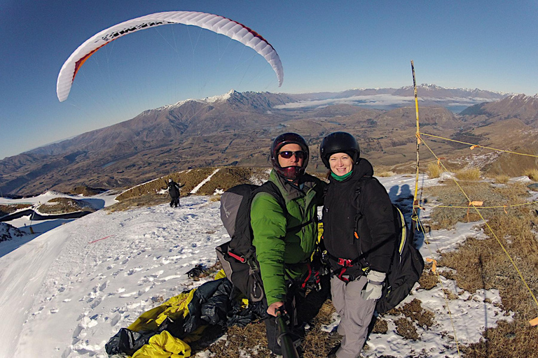 Queenstown: Tandem Paraglide - Winter - Coronet Peak 5400ft