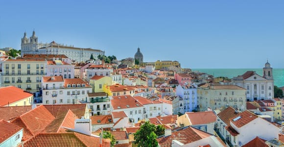 Lisbon: Guided City Tour with Tuk Tuk