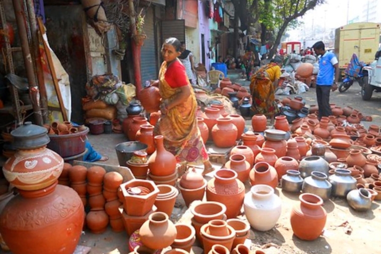 Visita a pie al barrio marginal de Dharavi, en Bombay