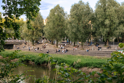 Zürich: A Walk Through Zurich's Secret Green City Group Tour