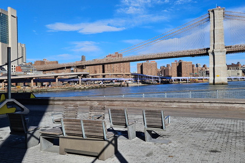 NYC: 9/11 Memorial, Wall Street, and Seaport Guided Tour French