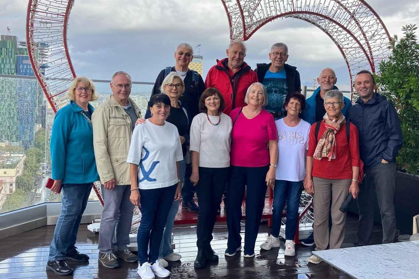 塔那之旅——与当地人一起探索地拉那