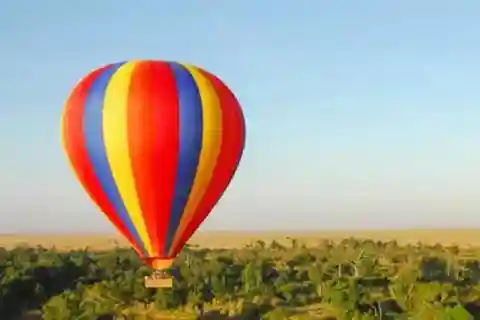 Maasai Mara: Hot Air Balloon Safari & Champagne Breakfast