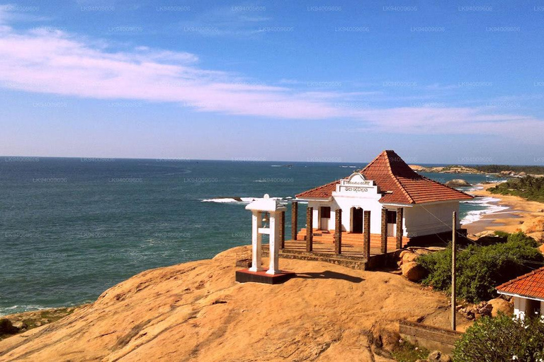 Tissamaharama: Temple Tour by Tuk-Tuk with Guide