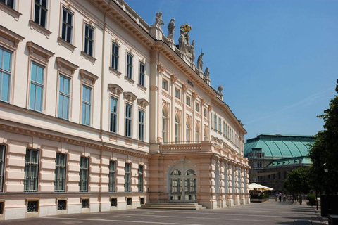 Vienna Guided Imperial Walk: Hofburg, Habsburgs, St Stephens