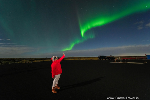 Noorderlicht Tour vanuit Reykjavik met fotografieNoorderlichttour vanuit Reykjavik met fotografie