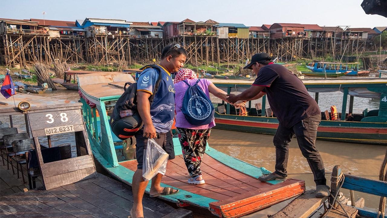Kompong Pluk: Schwimmendes Dorf & überflutete Waldgemeinschaft
