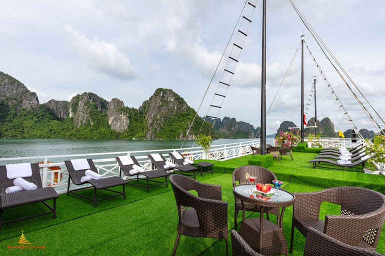 Overnight at Ha Long Bay cruise 2D1N 5 stars CruiseHalong Bay 2D1N with 4 star cruise