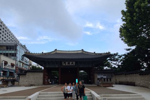 Séoul : visite à pied du patrimoine du palais DeoksugungVisite privée avec guide historique anglophone