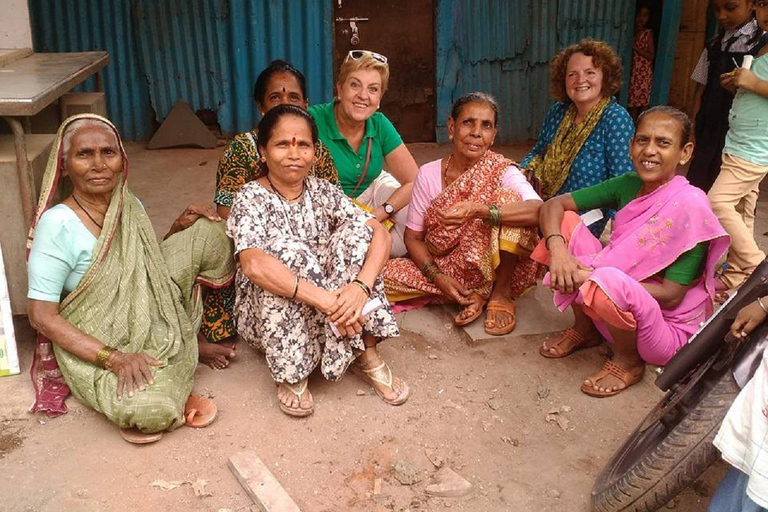 Tour particular em DhobiGhat, lavandaria e favelas, com serviço de busca