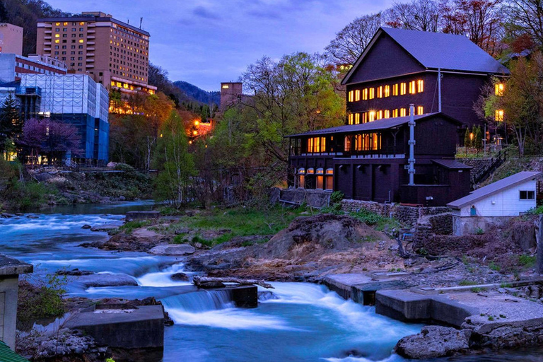 Sapporo: Lake Shikotsu & Jozankei Onsen Trip in small group