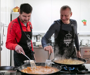 Alicante: Paella and Sangría Workshop with Market Visit