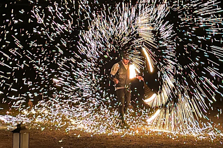 Marrakesz: Agafay Quad Tour z przejażdżką na wielbłądzie, kolacją i pokazemMarrakesz: Agafay Desert Quad Bike, Przejażdżka na wielbłądzie i Dinner Show