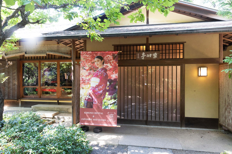 Tokio: wypożyczalnia kimon w Ogrodzie Narodowym Shinjuku GyoenNieformalne doświadczenie kimona z ubieraniem się w Shinjuku Gyoen