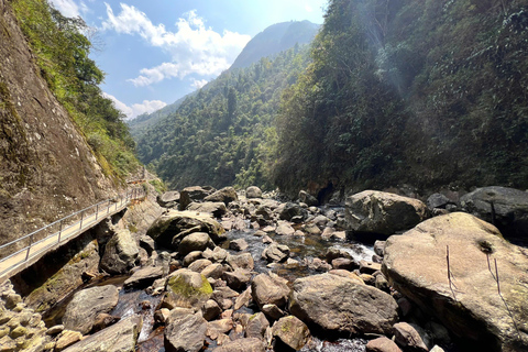 Sapa: Motorrad Tour zum Drgon Wasserfall