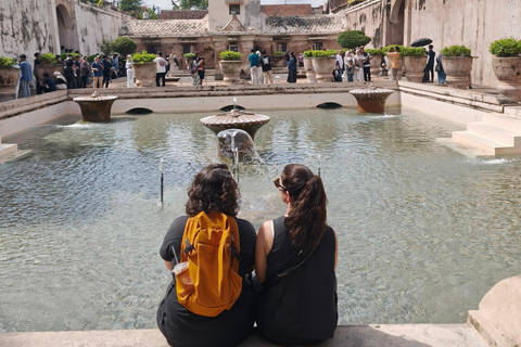 Yogyakarta:Merapi Jeep Tour, Keraton Yogyakarta & Taman Sari Yogyakarta: Merapi Jeep Tour, Sultan Palace & Taman Sari