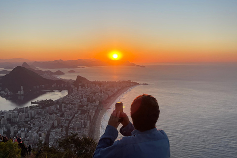 Dois irmãos sunrise hike & drone video