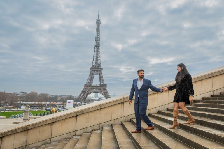 Paris : Séance photo professionnelle à la Tour EiffelSéance photo de base