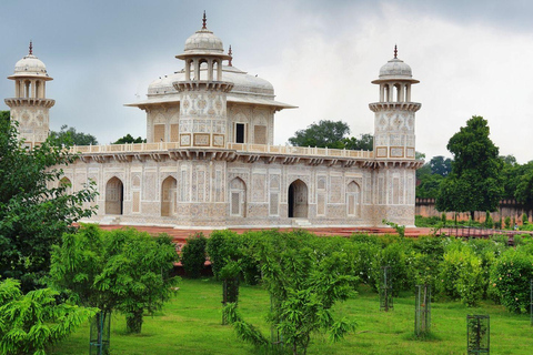 From Delhi: Same Day Priavte Taj Mahal Tour From Delhi: Same Day Priavte Taj Mahal Tour