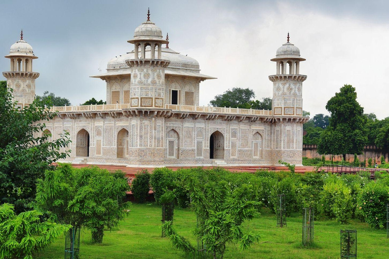 From Delhi: Same Day Priavte Taj Mahal Tour From Delhi: Same Day Priavte Taj Mahal Tour