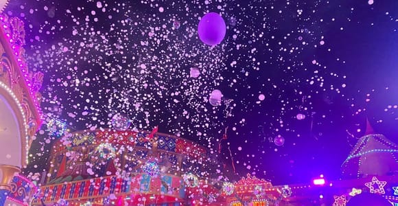 Phuket: Carnival Magic Experience with Dinner and Show