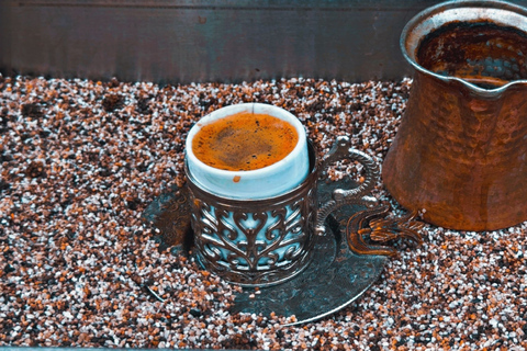 Capadocia: taller de café local preparado en arena