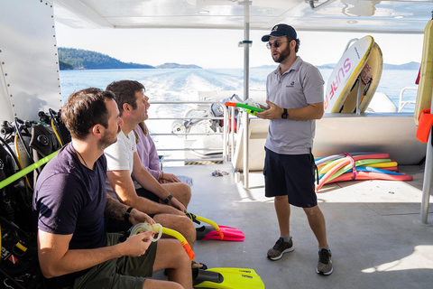 Airlie Beach: Great Barrier Reef Snorkel from Shute Harbour