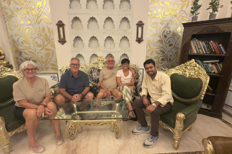 8-Day Golden Triangle Tour With Ranthambore & Jhalana Safari Tour With 3-Star Hotel Recommendation