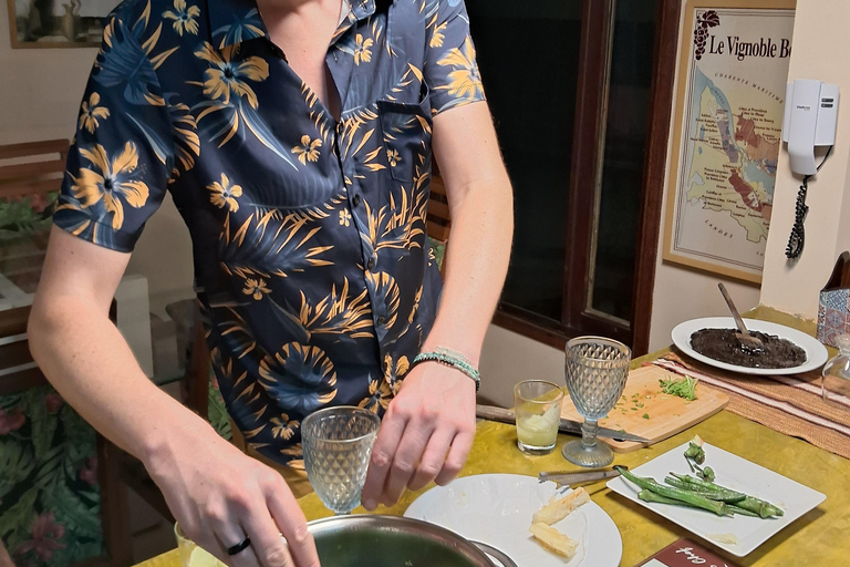 Salvador: Brazilian Cooking Class with Unlimited Caipirinhas
