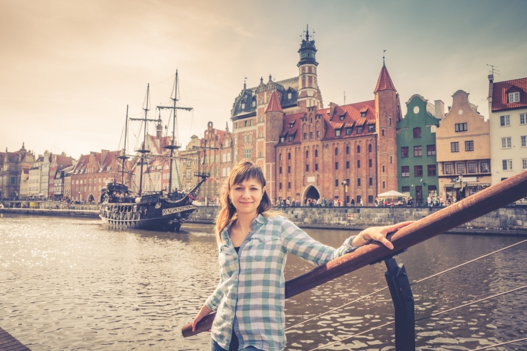 Skip-the-line Olivia Star Gdansk Top View Private Car Tour 6-hour: Gdańsk Olivia Star & Cathedral Tour with Transfers