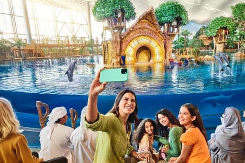 Dubai: Sheikh Zayed Mosque & SeaWorld Entry w/ Transfer