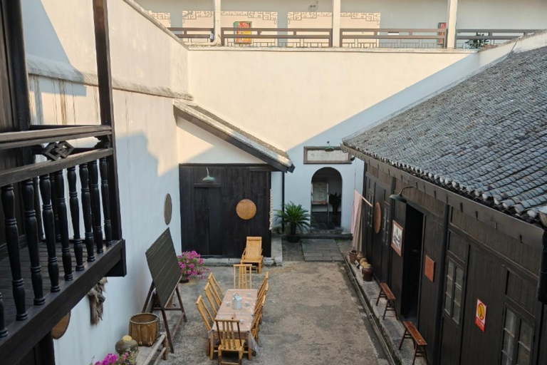 Guilin: City Walk WWII Spy HQ, Markets & Scenic Waterways