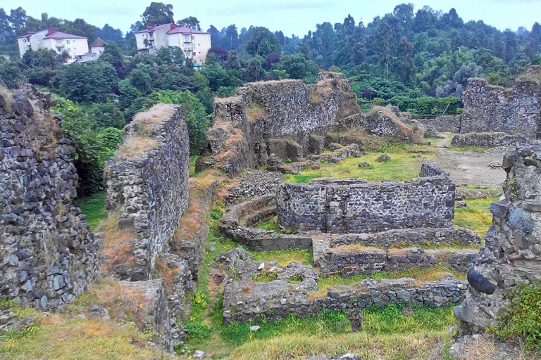 Batoumi : Circuit inoubliable à travers les montagnes d&#039;Adjarie