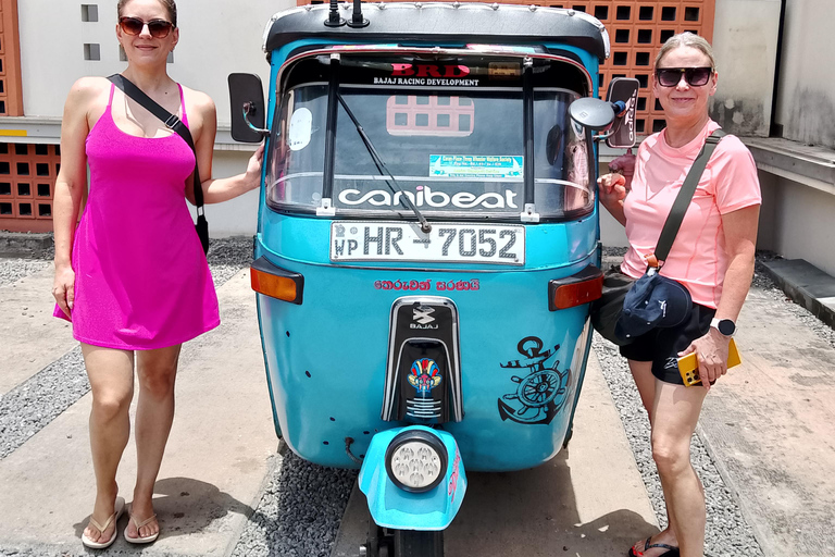 Negombo: Private City Tour by Tuk Tuk with Hotel Pickup