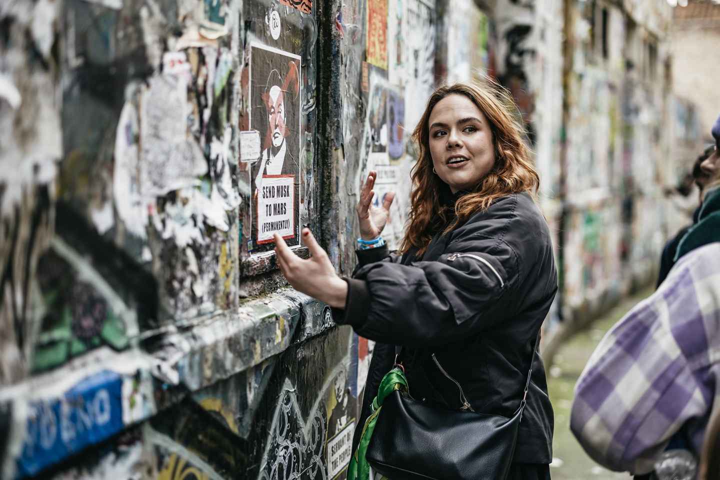 London: East End Street Art Tour and Spray Painting Workshop