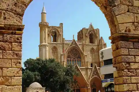 Limassol: Famagusta-Ancient Salamis and Ghost Town Day Tour