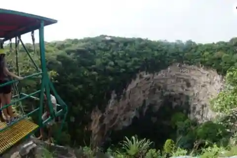 San Cristóbal: Sima de las Cotorras y Cascadas del Aguacero