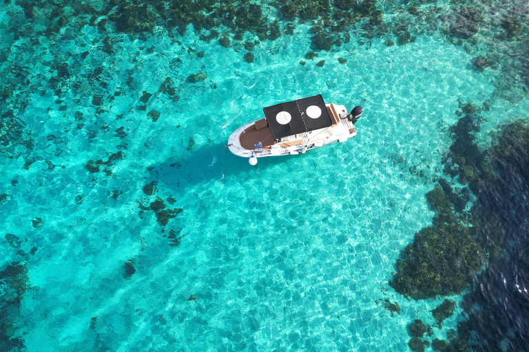 Prywatny rejs wycieczkowy: Odkryj Błękitną i Kryształową Lagunę Comino